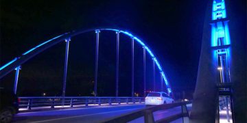 Estampa nocturna del "embellecido" puente / FOTO: Ayto.