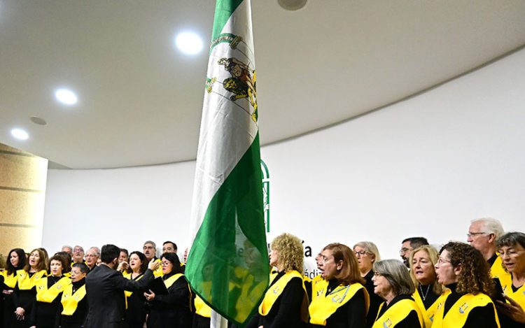 Un momento del acto celebrado por la Junta en Cádiz el mismo 4-D / FOTO: Eulogio García