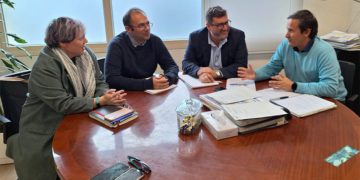 Reunidos en el despacho del director de la Demarcación de Costas / FOTO: Ayto.