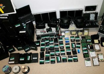 Material informático intervenido / FOTO: Guardia Civil