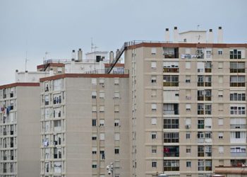 Varios de los edificios de la barriada Guillén Moreno / FOTO: Eulogio García