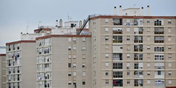 Varios de los edificios de la barriada Guillén Moreno / FOTO: Eulogio García