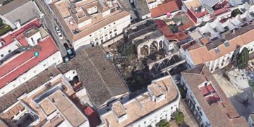 La parcela a la venta vista desde Google Maps