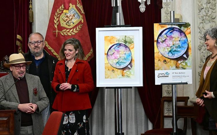 Márquez Puyana explica el sentido de su obra / FOTO: Eulogio García