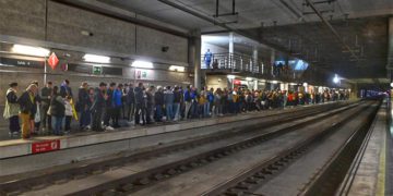 Tras un partido de fútbol en la estación del Estadio / FOTO: Eulogio García