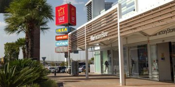 Uno de los rincones del centro comercial junto a Ikea / FOTO: Luz Shopping