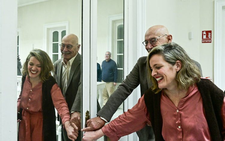 La concejala y Juliá abre las puertas de la futura sede / FOTO: Eulogio García