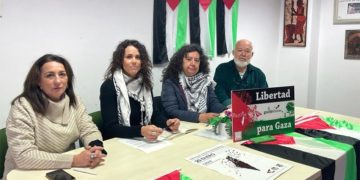 Presentando la convocatoria del 20-E en Cádiz / FOTO: Apdha