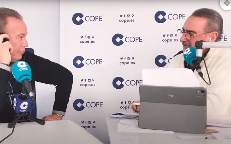 Herrera charlando en su programa con Bertín Osborne / FOTO: COPE (youtube)