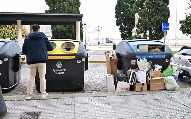 Bombos de basura en pleno centro histórico / FOTO: Eulogio García