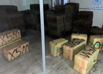 Fardos de droga incautadas en una de las operaciones / FOTO: Policía Nacional