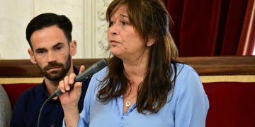 De la Cruz y Fernández en un reciente pleno / FOTO: Eulogio García