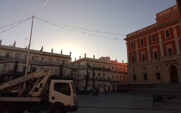 Primeros trabajos en la plaza del Rey / FOTO: DBC