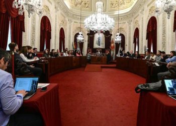 Un momento del debate plenario / FOTO: Eulogio García