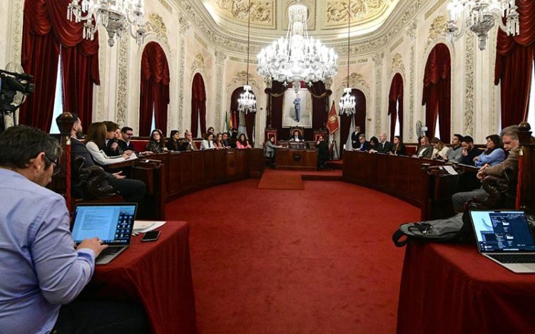 Un momento del debate plenario / FOTO: Eulogio García