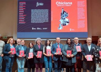 Presentando la guía ‘Chiclana, ciudad de la música’ / FOTO: Ayto.