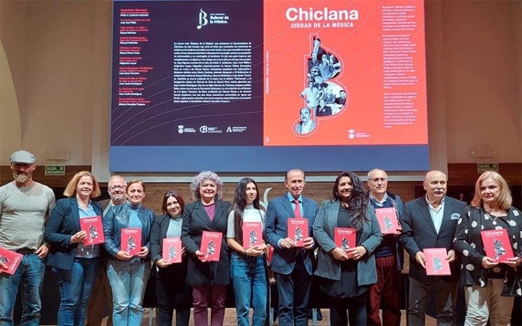 Presentando la guía ‘Chiclana, ciudad de la música’ / FOTO: Ayto.