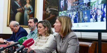 Presentando el programa conjunto de Cuaresma / FOTO: Eulogio García