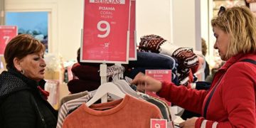 Las rebajas de enero no han tenido casi incidencia en el empleo / FOTO: Eulogio García