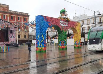 La plaza del Rey en modo carnaval / FOTO: Junta
