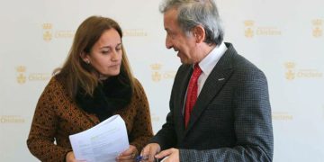 Los concejales Ana González y Rodolfo Pérez antes de comparecer / FOTO: Ayto.