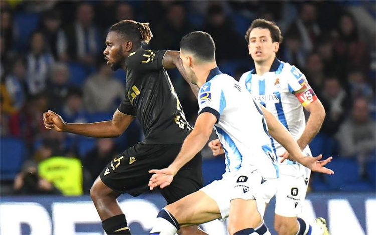 Kouamé circulando una pelota / FOTO: Cádiz CF