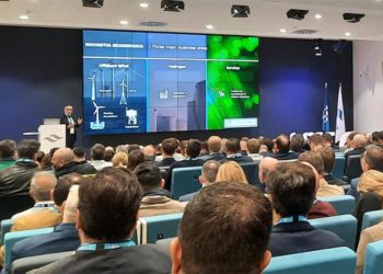 Una de las presentaciones durante la jornada / FOTO: Navantia