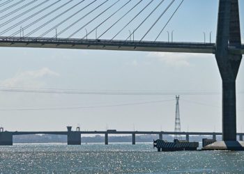 Los dos puentes en un mismo plano / FOTO: Eulogio García