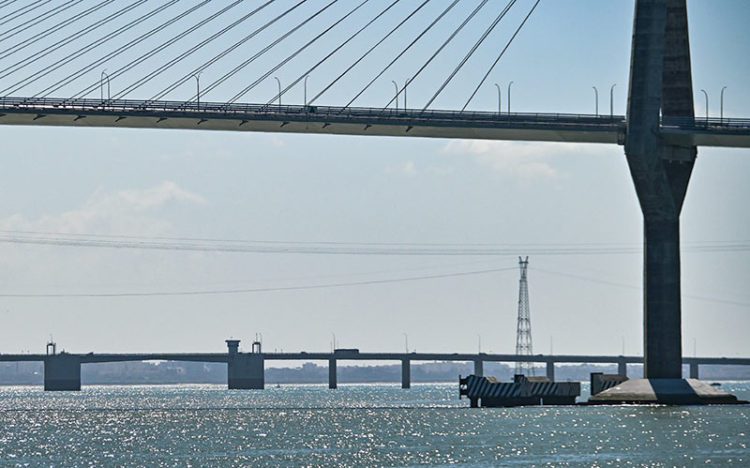 Los dos puentes en un mismo plano / FOTO: Eulogio García