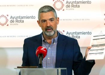 El alcalde socialista repasando todo el proceso en rueda de prensa / FOTO: Ayto.