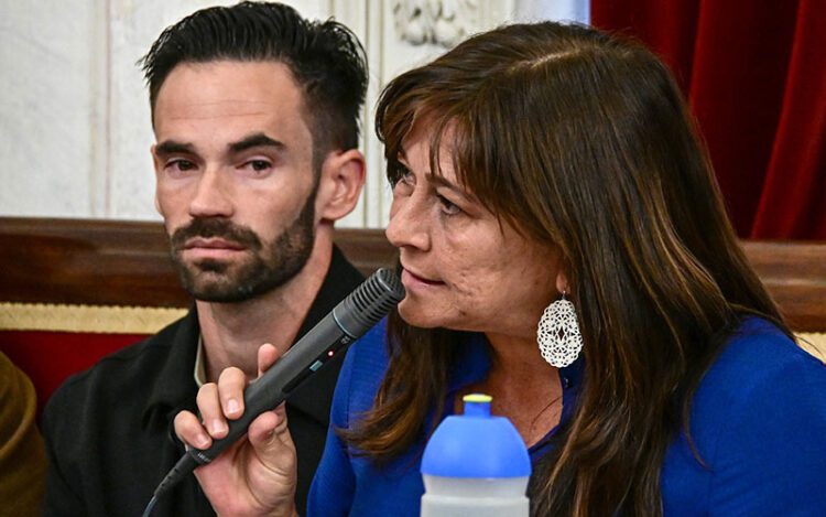 La concejala Fernández interviniendo en un pleno / FOTO: Eulogio García