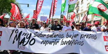 Cabecera de la mani de CCOO y UGT de 2023 / FOTO: Eulogio García
