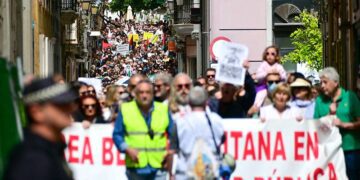 Un momento de la marcha hasta San Juan de Dios / FOTO: Eulogio García
