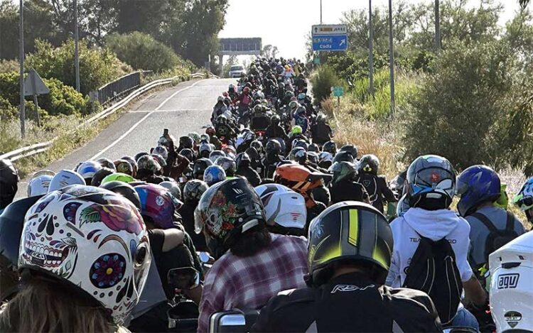 Caravana motera como bienvenida al Gran Premio / FOTO: Ayto.