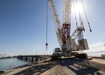 Las obras de emergencia avanza en el puente Carranza / FOTO: Ereagafoto