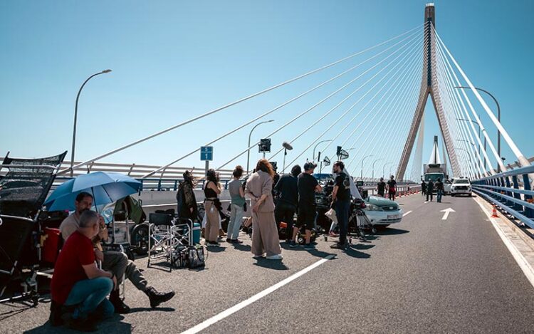 Un momento del rodaje en el segundo puente / FOTO: @MarinaCaputo