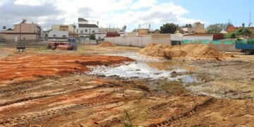 Movimientos de tierras ya en la zona / FOTO: Ayto.
