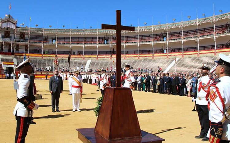 Beardo, firme como un soldado, en un momento del acto / FOTO: Ministerio de Defensa