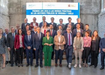 Posado tras la entrega de premios en Madrid /  FOTO: AVS