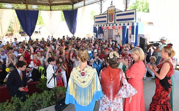 En el Templete Municipal durante el día de las mujeres / FOTO: Ayto.