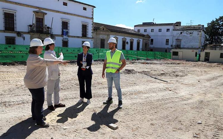 La plaza en pleno proceso de remodelación / FOTO: Ayto.