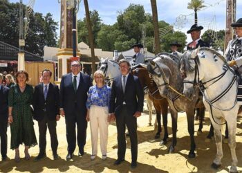 En la entrega de premios a los mejores participantes en el Paseo de Caballos / FOTO: Ayto.