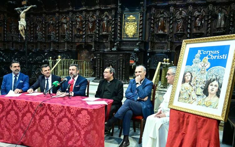 El alcalde y Verdulla en la presentación de la programación del Corpus / FOTO: Eulogio García