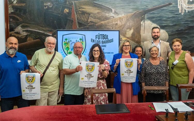 Presentando la iniciativa socio-deportiva / FOTO: Ayto.