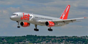 Avión en pleno aterrizaje / FOTO: 54north (wikipedia)