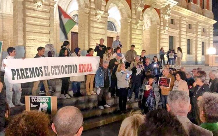 Concentración en solidaridad con Palestina convocada meses atrás por la Apdha / FOTO: Apdha