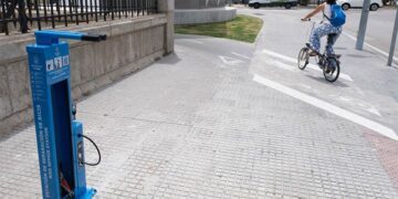 Una de las máquinas ya colocadas en el entorno del muelle / FOTO: Ayto.