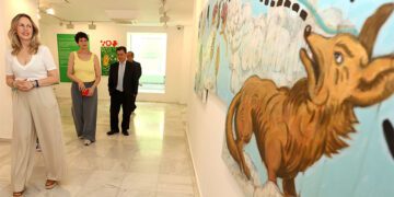 Primera visita institucional a la muestra / FOTO: Diputación