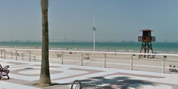 Una de las torretas en Valdelagrana