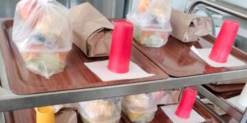 Menús listos para llevar o consumir en el comedor / FOTO: Ayto.